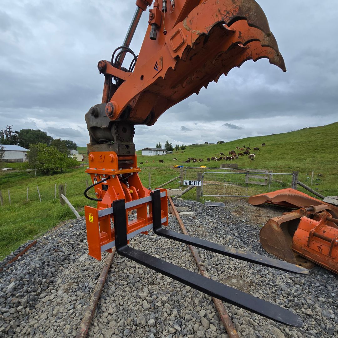 NgaMahi Excavator Pallet Forks